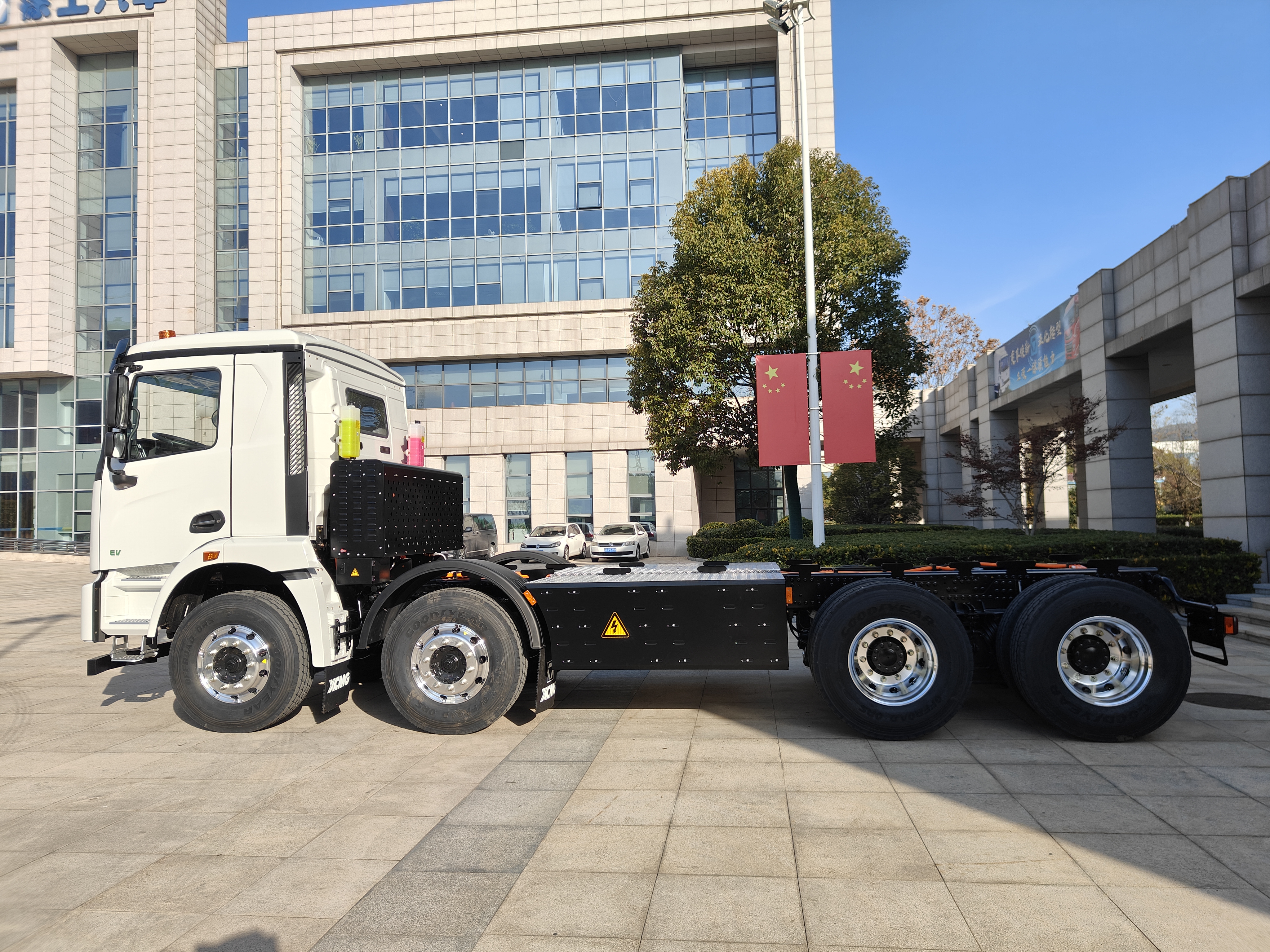 XCMG XGA3310BEVWEDX — Camión mezclador de hormigón