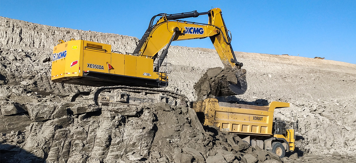 XCMG XE950DA — Diesel Mining Excavator