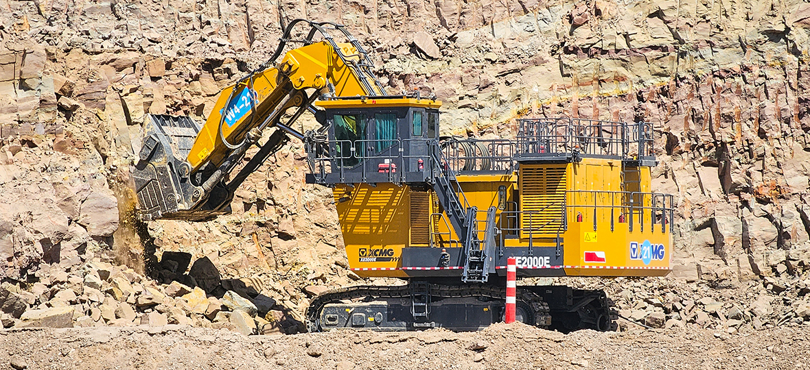 XCMG XE2000E — حفارة تعدين بالطاقة الجديدة