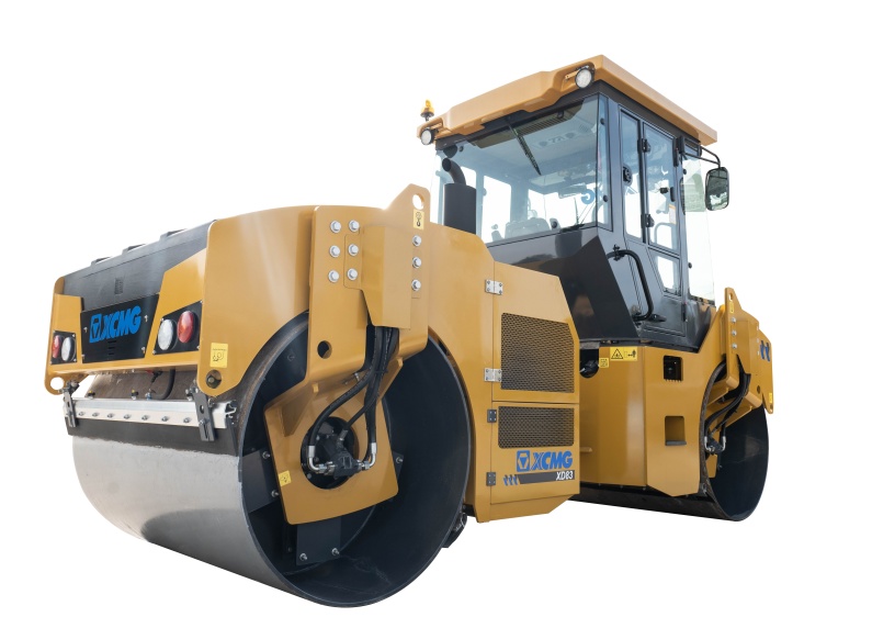 XCMG XD83 — Compacteur vibrant tandem